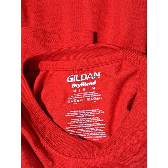 Toys RUs Employee Staff Uniform T Shirt GPS Guru for Play Stuff Men's Medium Red - Picture 7 of 7